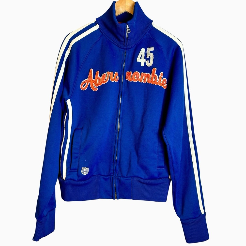 Vintage Y2K Abercombie & Fitch Men's Track Jacket with Raised Embroidery Size M